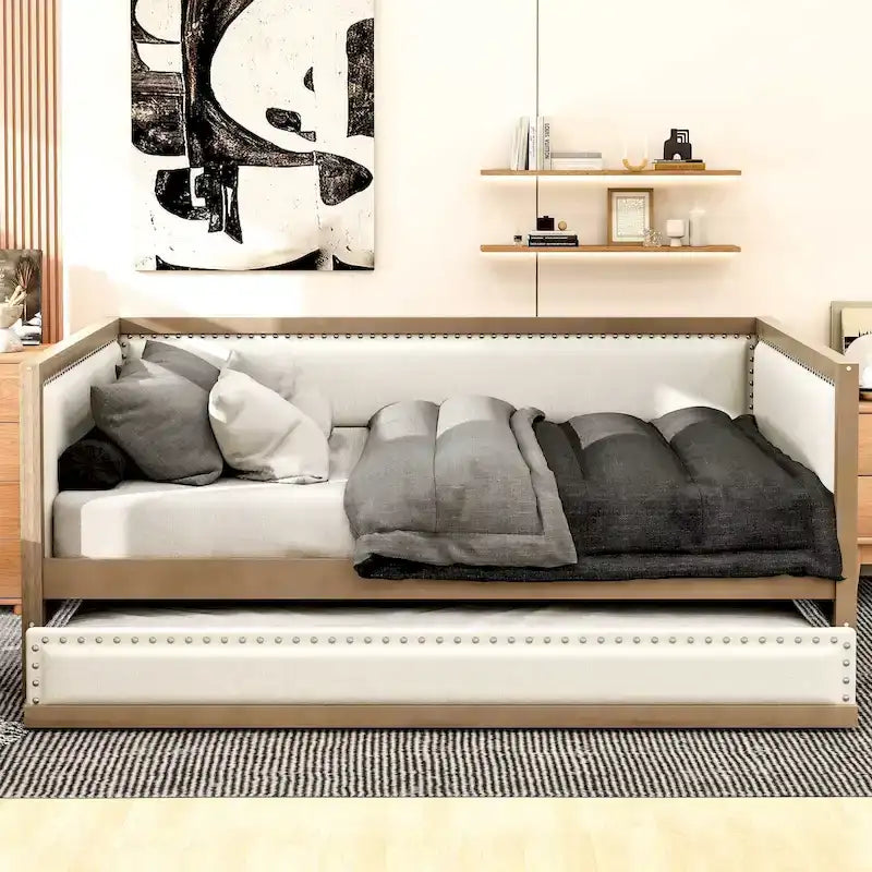 Divano letto imbottito matrimoniale con letto estraibile e decorazione con borchie, colore legno