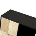 Mobile a 4 ante con ante decorate a effetto intaglio